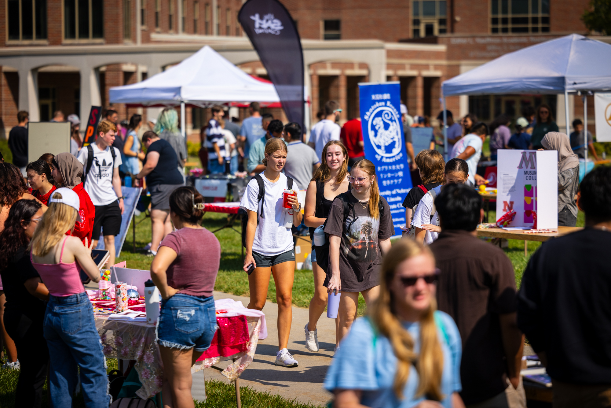 Students attend an outdoor club fair